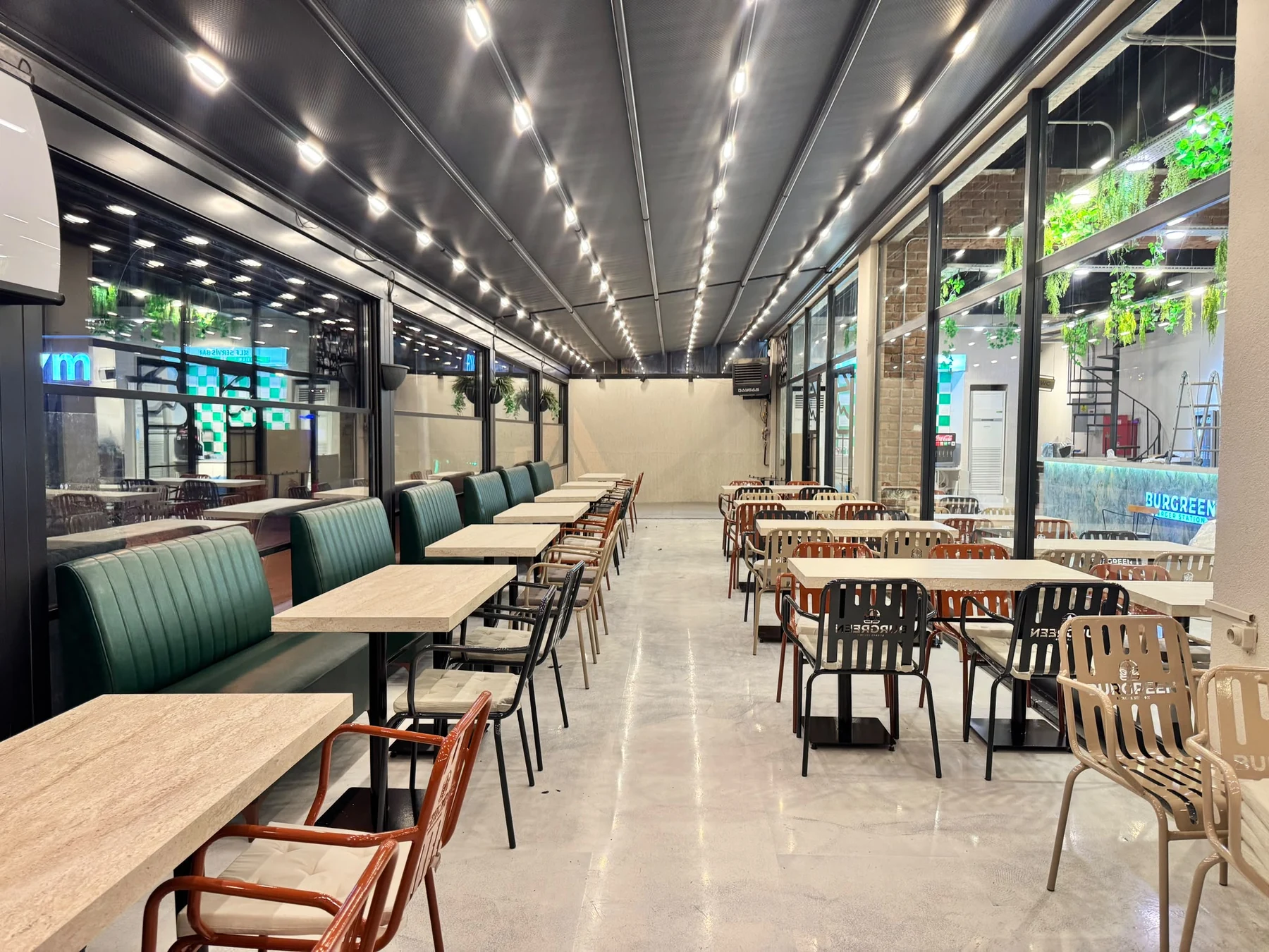 BURGREEN salon görünümü